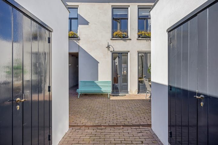 Foto 15 van Plesmanplantsoen 5