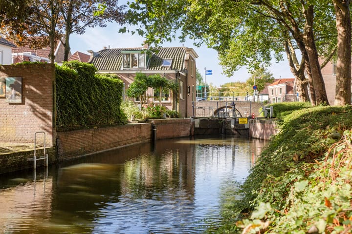 Foto 41 van Plesmanplantsoen 5