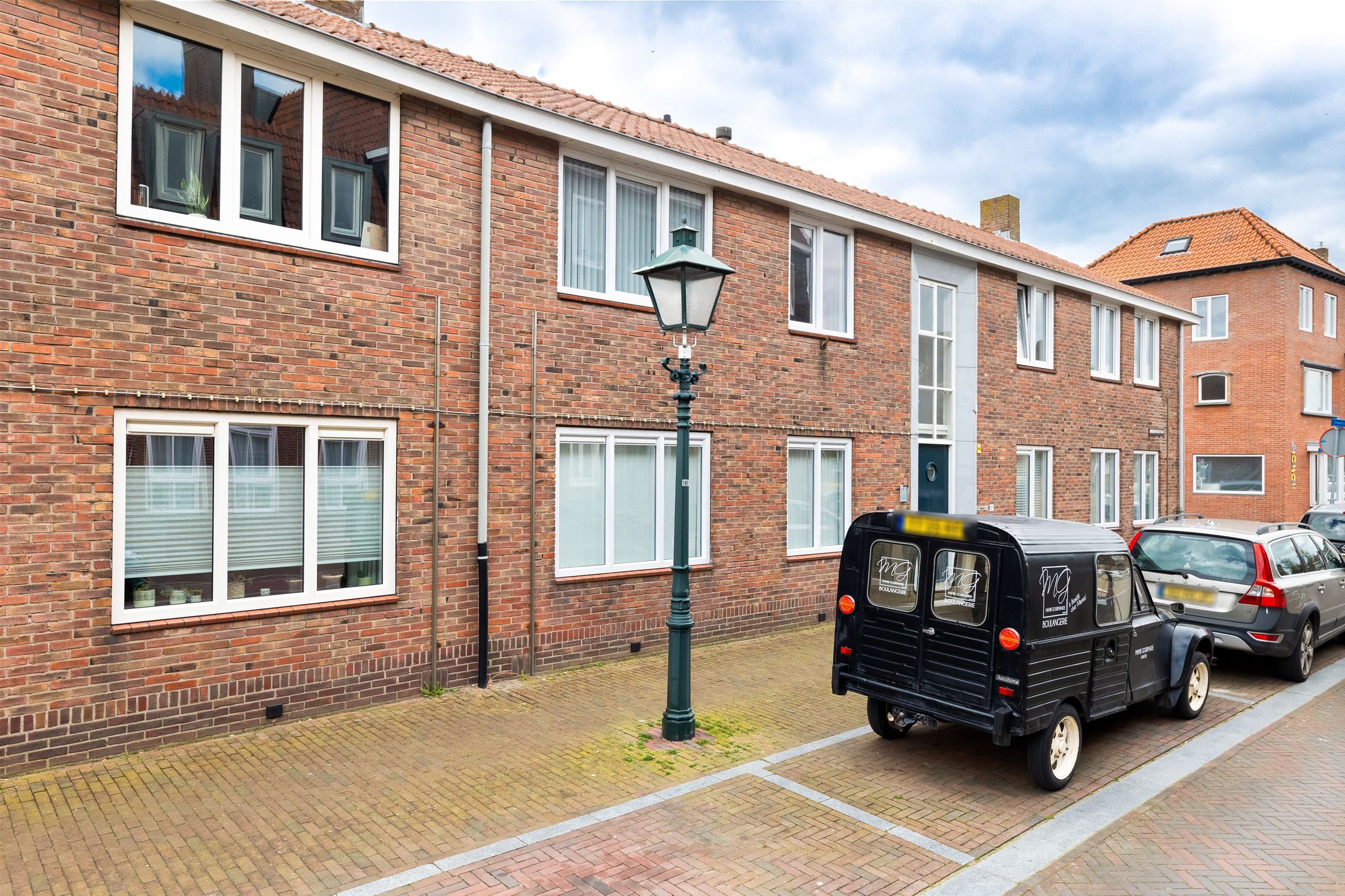 Photo 6 of Breewaterstraat 41