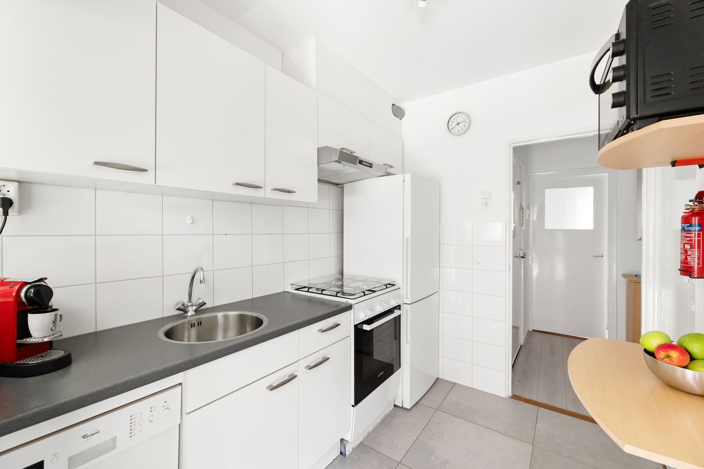 Photo 14 of Breewaterstraat 41