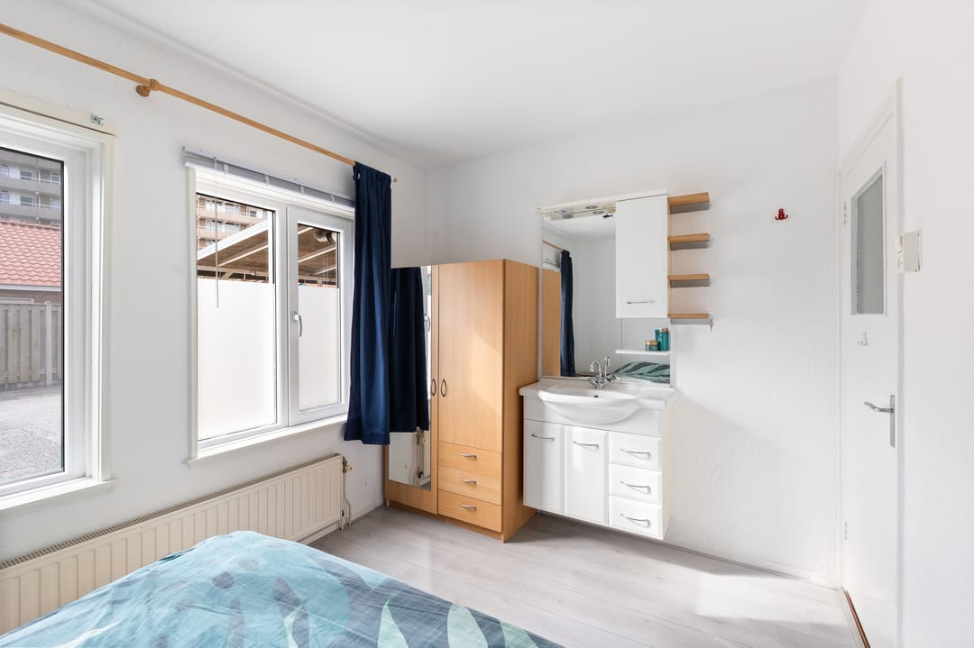 Photo 16 of Breewaterstraat 41