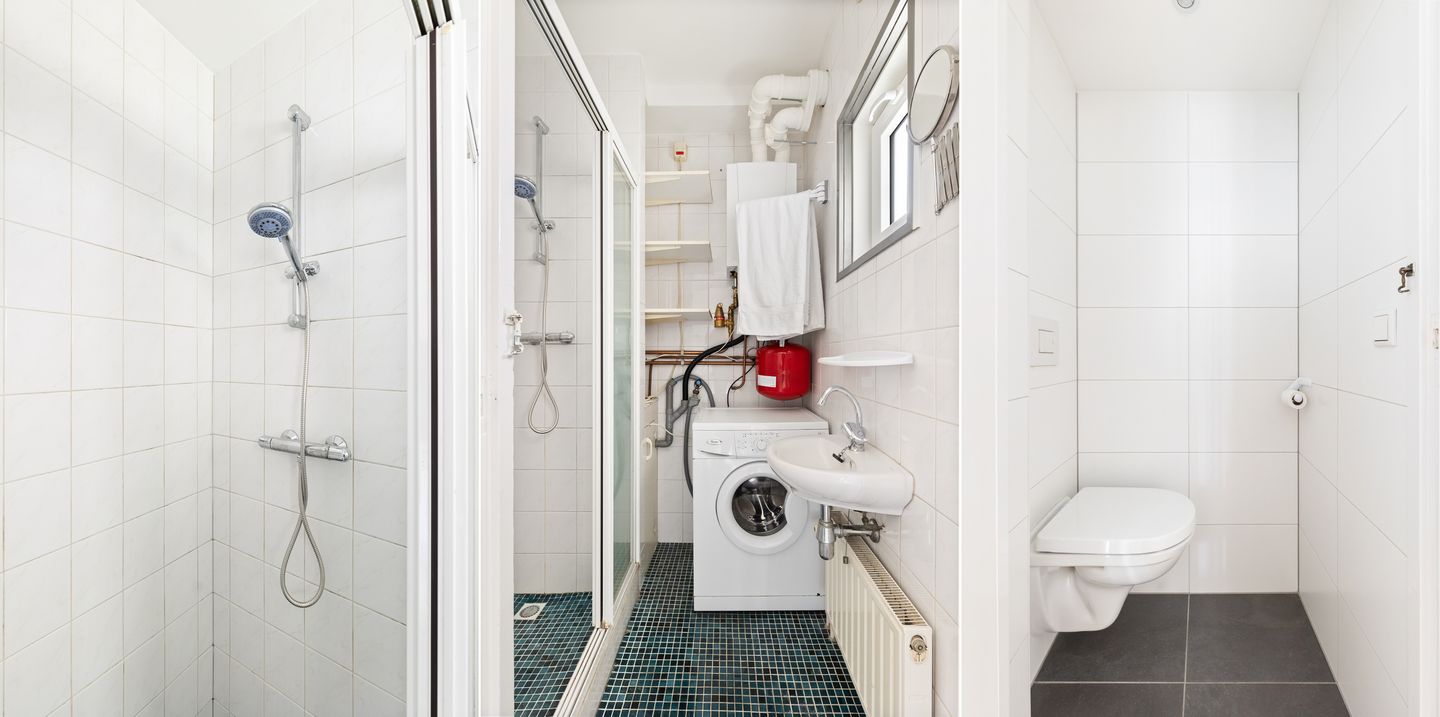 Photo 19 of Breewaterstraat 41