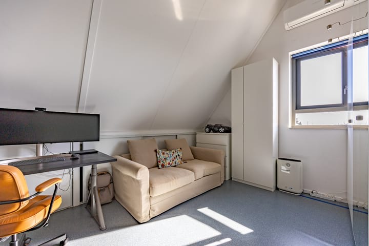 Foto 28 van Alstroemeriastraat 2