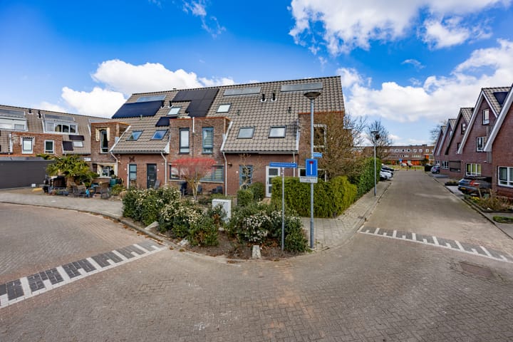 Foto 32 van Alstroemeriastraat 2