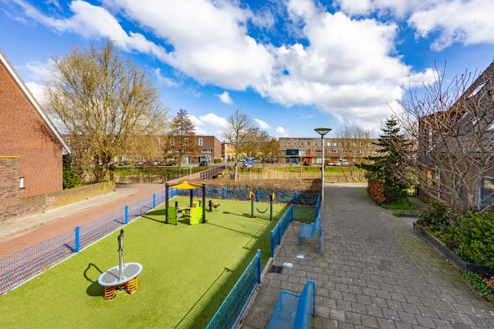 Foto 35 van Alstroemeriastraat 2