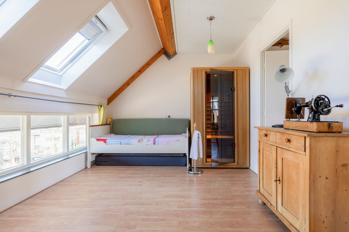 Foto 25 van Burt Bacharachstraat 19