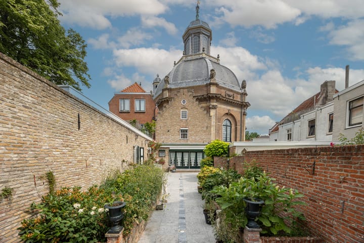 Foto 5 van Oostkerkplein 16