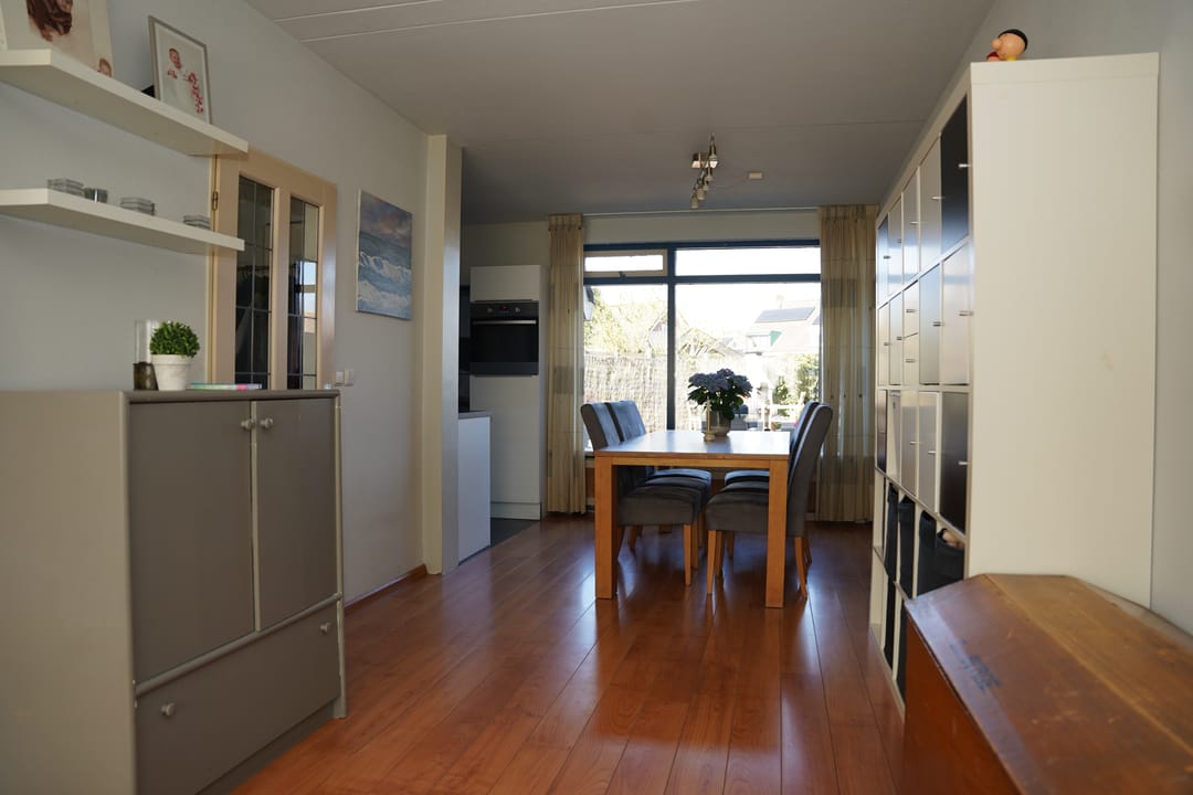 Photo 11 of Stuerboutstraat 18