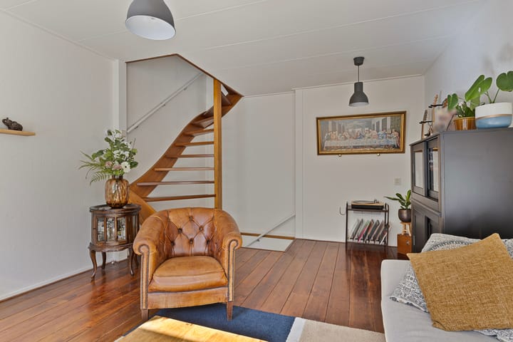 Foto 13 van Burgwalstraat 4