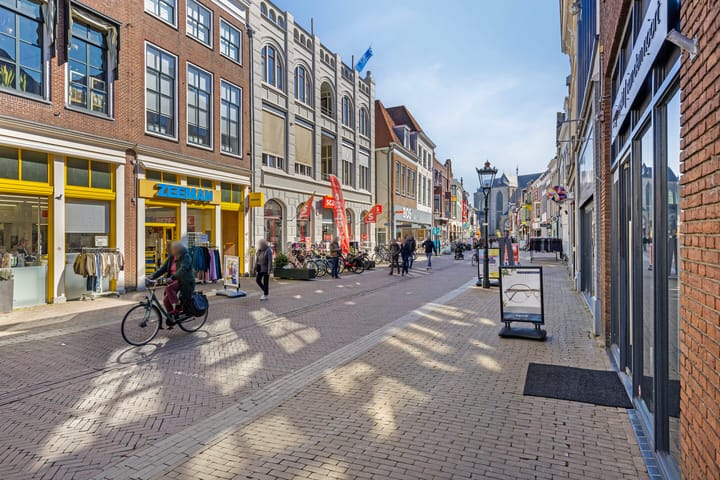 Foto 25 van Burgwalstraat 4