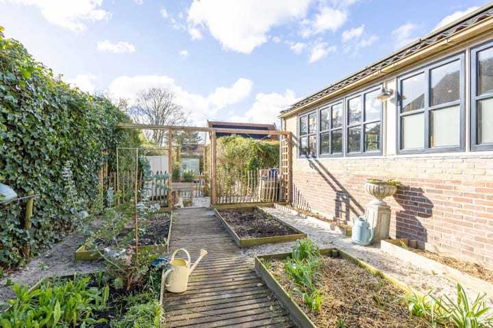 Foto 30 van Harlingerstraatweg 25