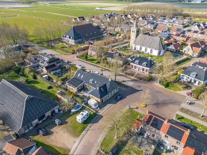 Foto 75 van Harlingerstraatweg 25