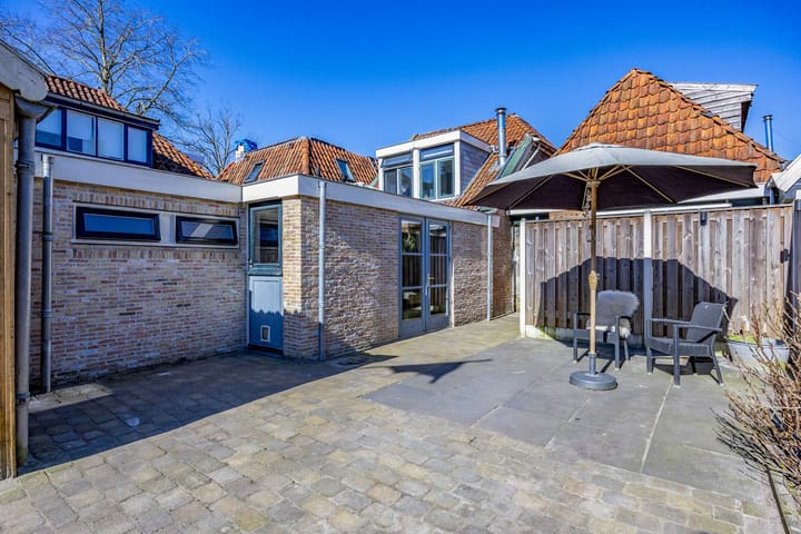 Foto 40 van Buorren 52