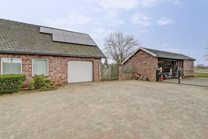 Foto 38 van Baarloseweg 22