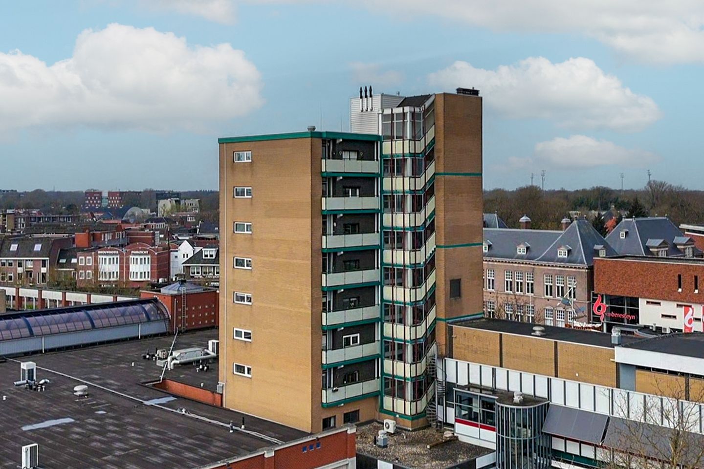 Foto 1 van Museumplein 28-24