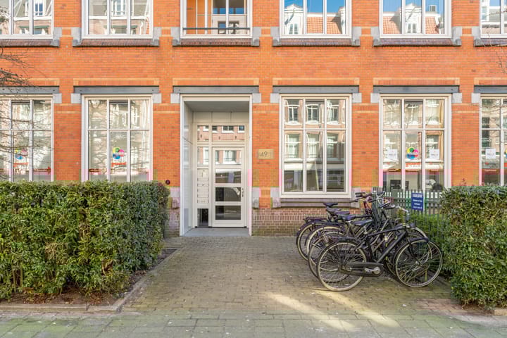 Foto 27 van Ruysdaelstraat 49-E4