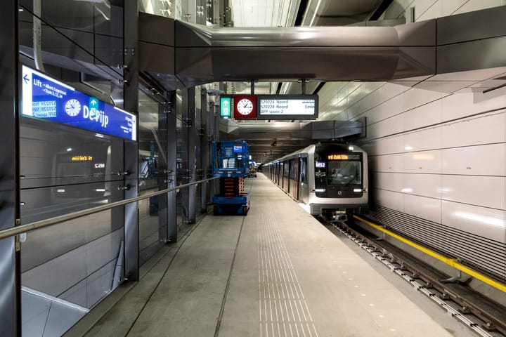 Foto 34 van Ruysdaelstraat 49-E4