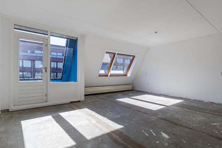 Foto 9 van Valkenierstraat 19