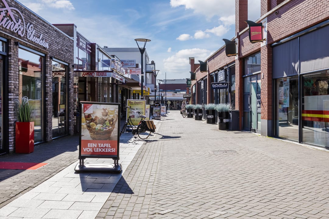 Foto 32 van Valkenierstraat 19