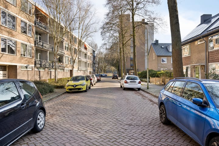 Photo 27 of Generaal van Teynstraat 46