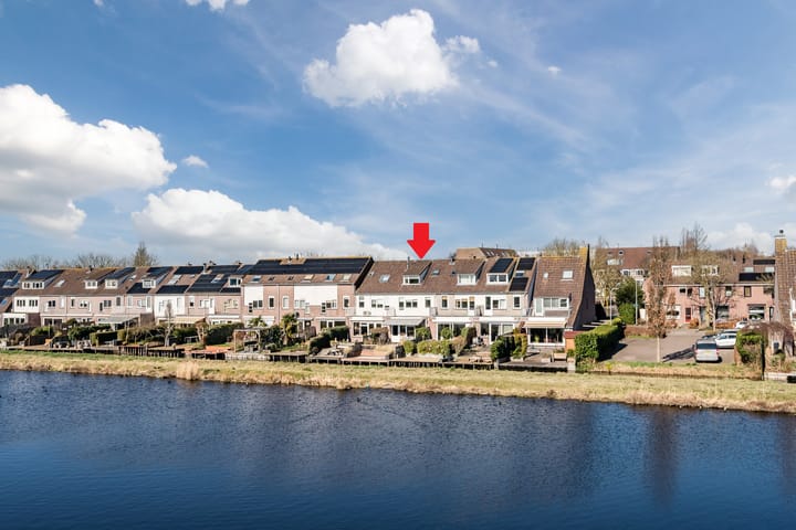 Foto 2 van Jacqueline van der Waalsheem 7