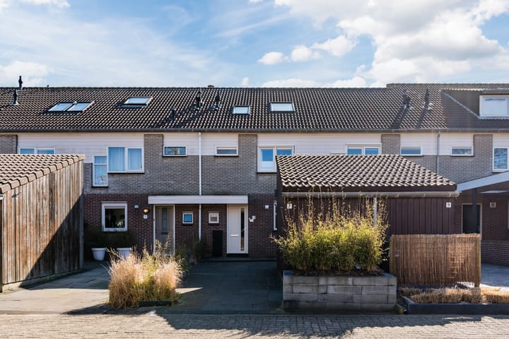 Foto 5 van Jacqueline van der Waalsheem 7