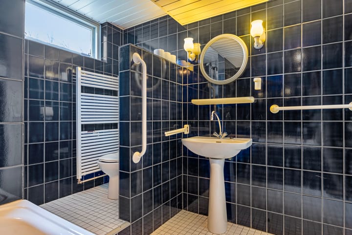 Photo 22 of Den Del 1