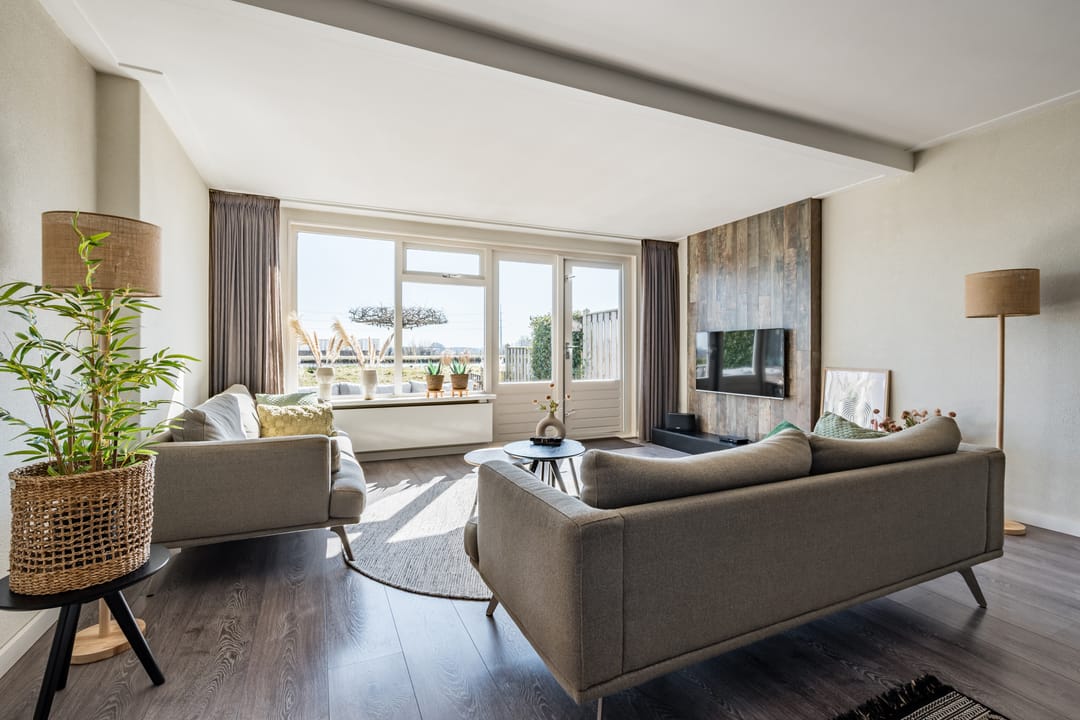 Foto 8 van Jacqueline van der Waalsheem 7