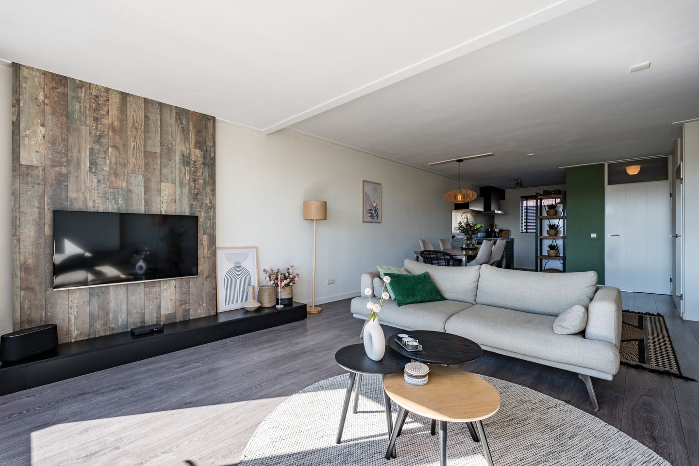 Foto 10 van Jacqueline van der Waalsheem 7