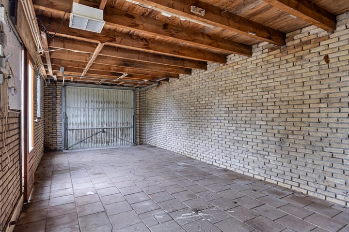 Photo 33 of Den Del 1