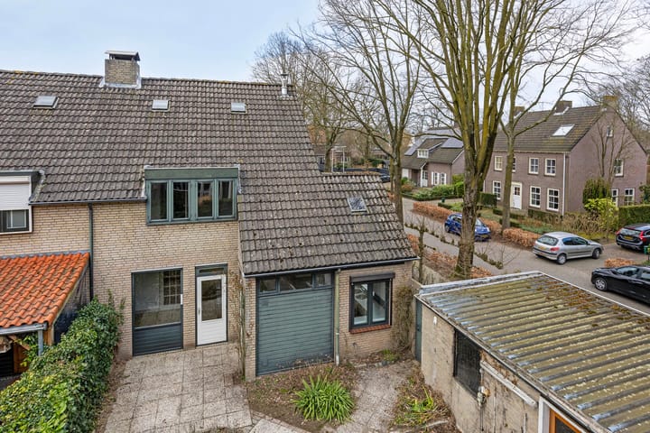 Photo 35 of Den Del 1