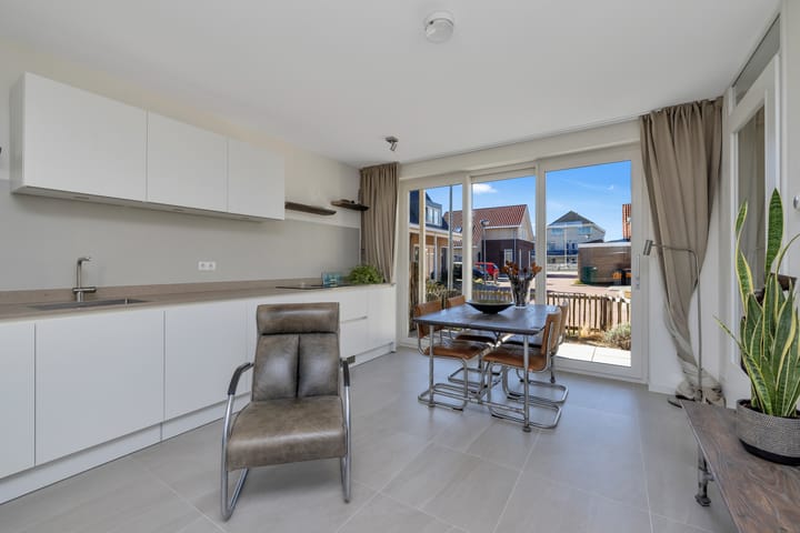 Photo 10 of Dorpsweg 28-D