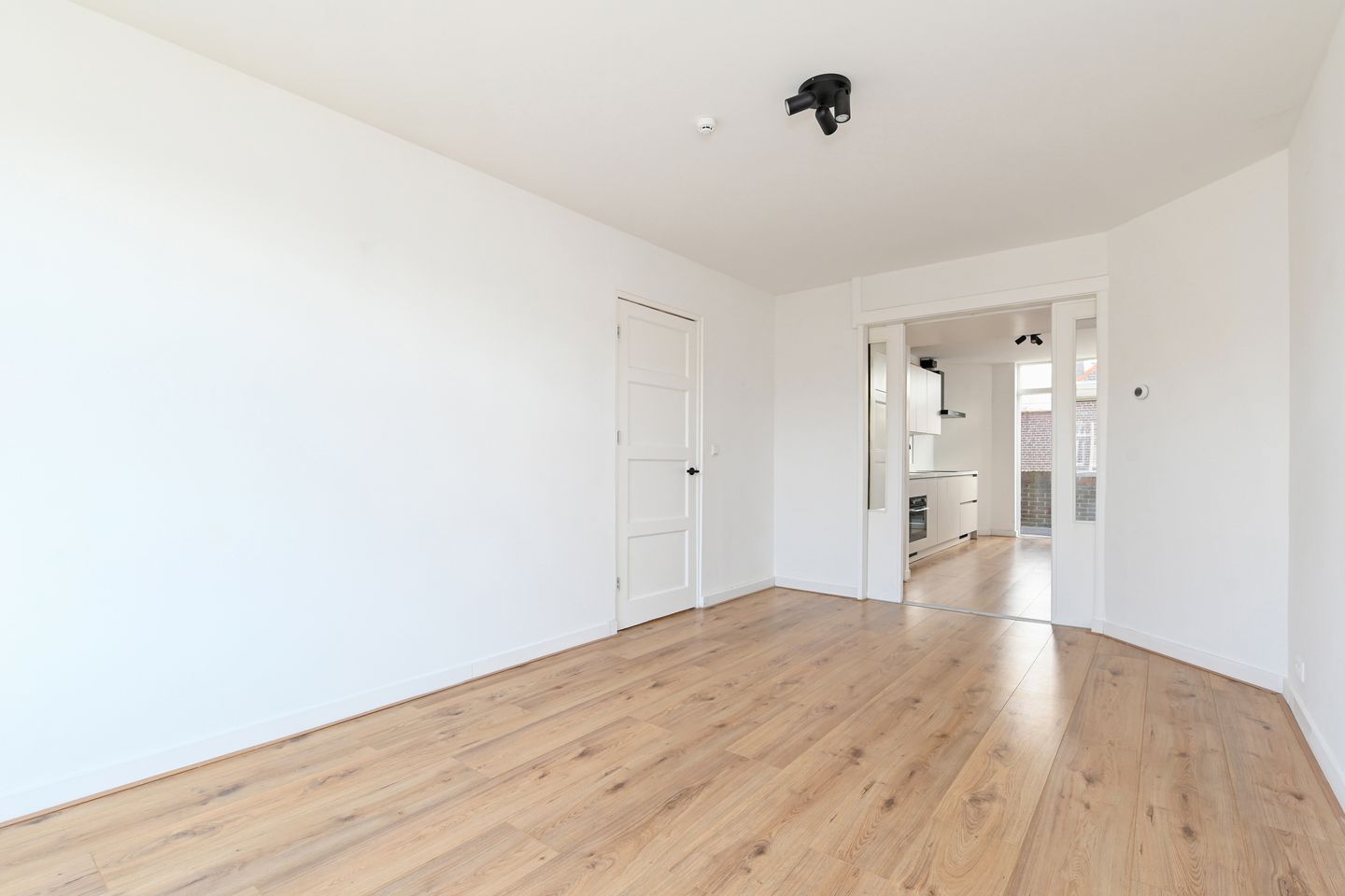 Foto 10 van Dautzenbergstraat 66