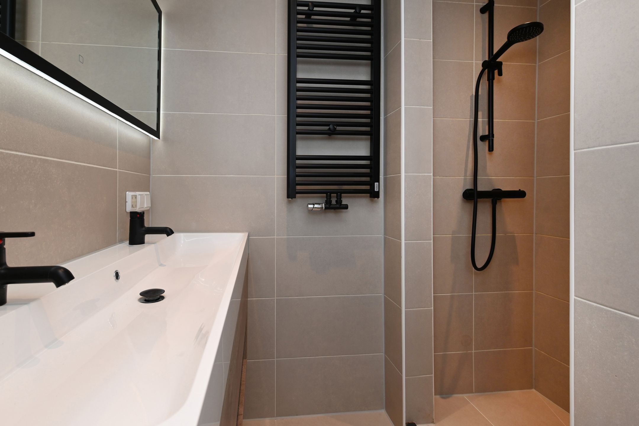 Foto 21 van Dautzenbergstraat 66