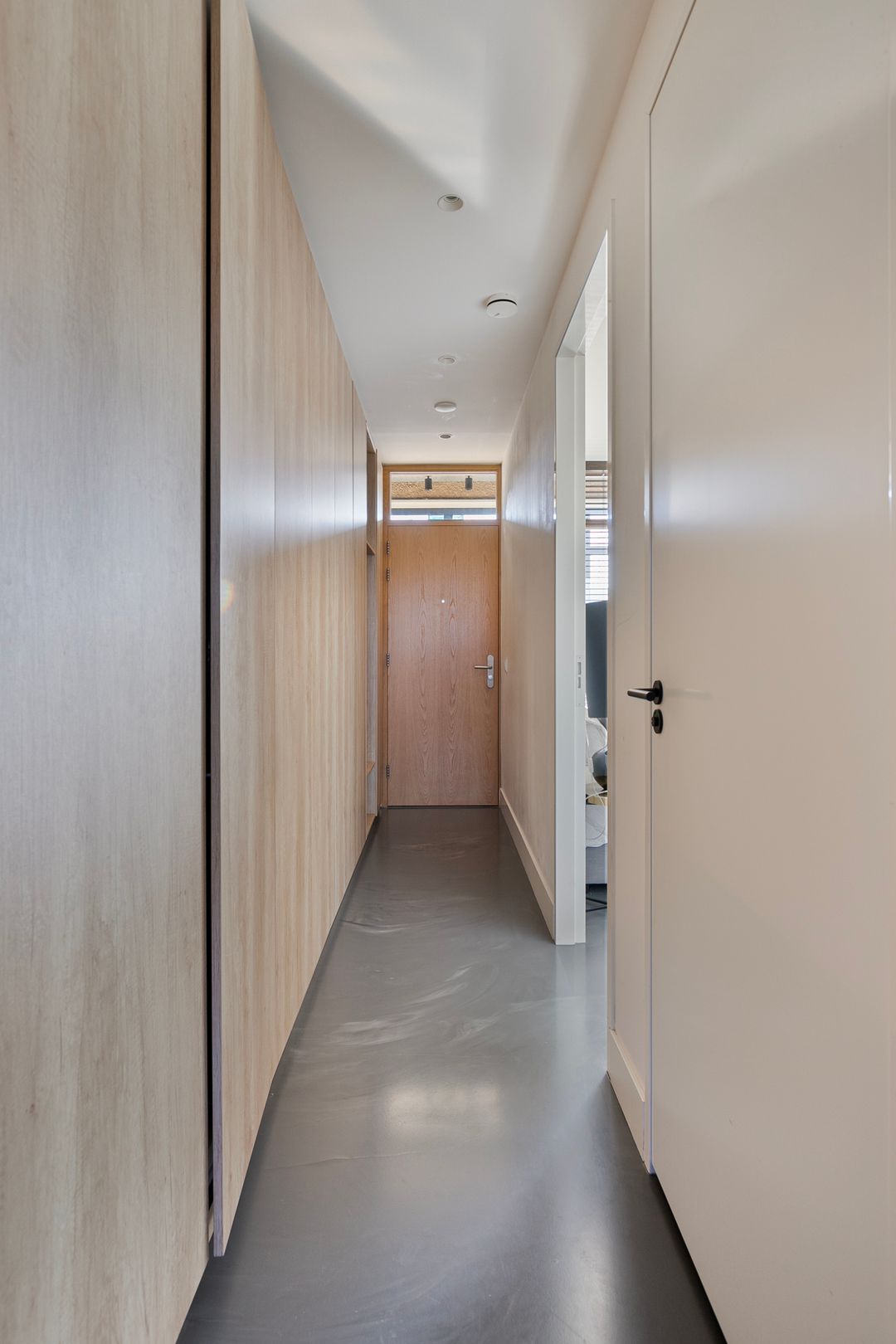 Photo 16 of Burgemeester Hogguerstraat 1193