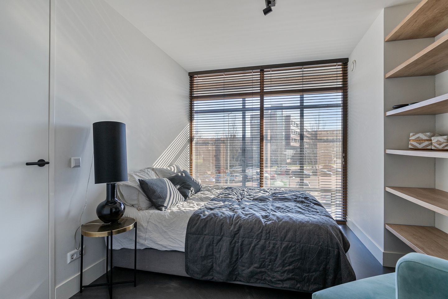 Photo 19 of Burgemeester Hogguerstraat 1193