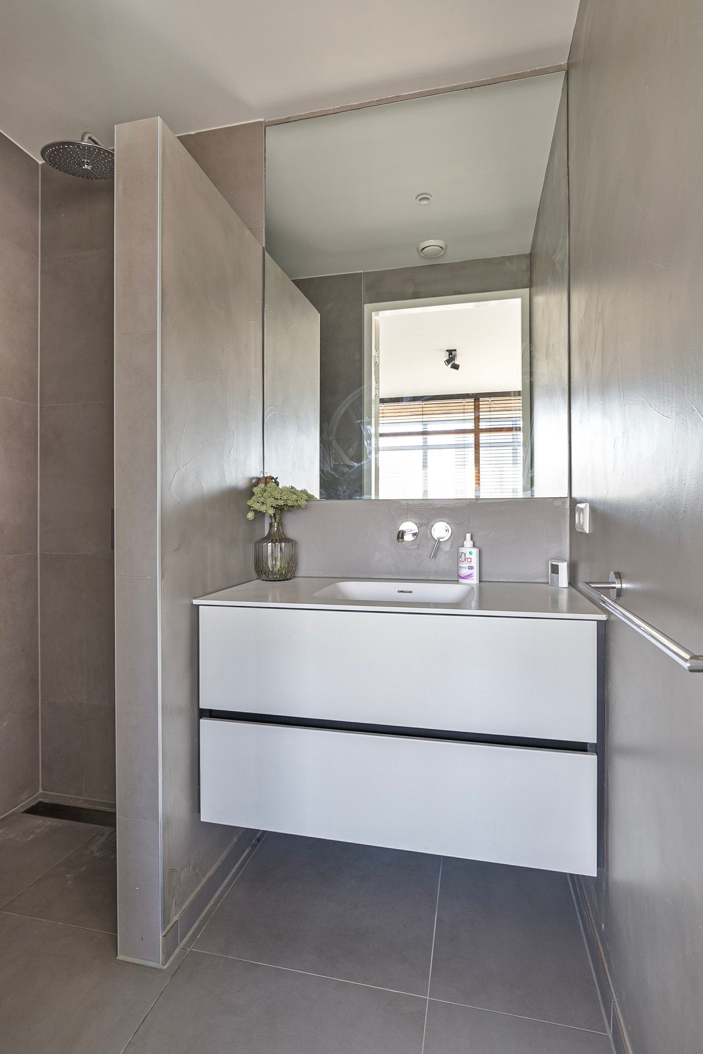 Photo 21 of Burgemeester Hogguerstraat 1193