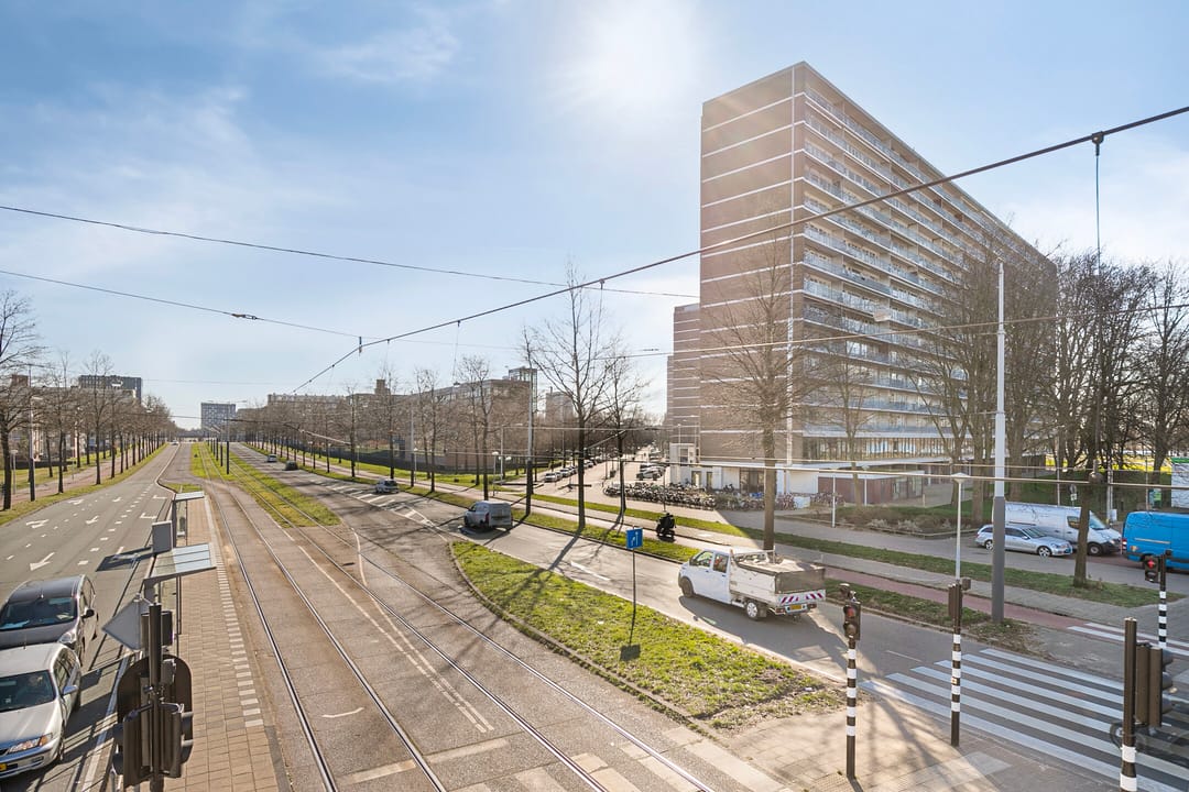 Photo 31 of Burgemeester Hogguerstraat 1193