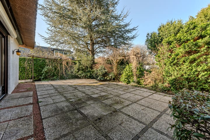 Foto 48 van Dokter Mees ten Oeverlaan 24