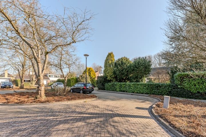 Foto 52 van Dokter Mees ten Oeverlaan 24