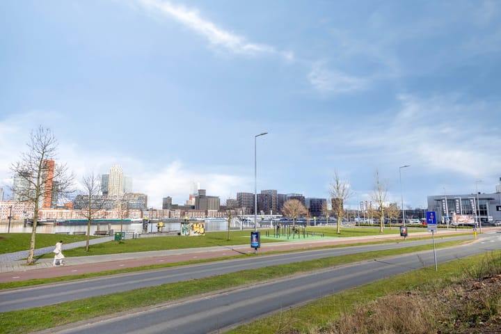 Foto 32 van Hellevoetstraat 13