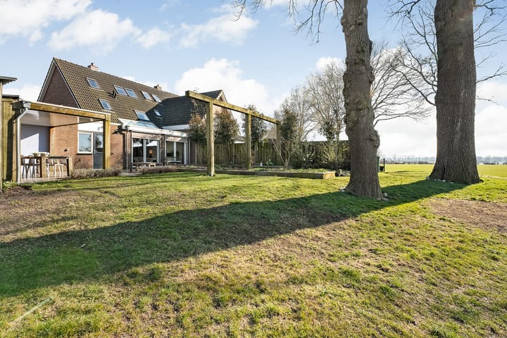 Photo 55 of Alingcamp 51-A