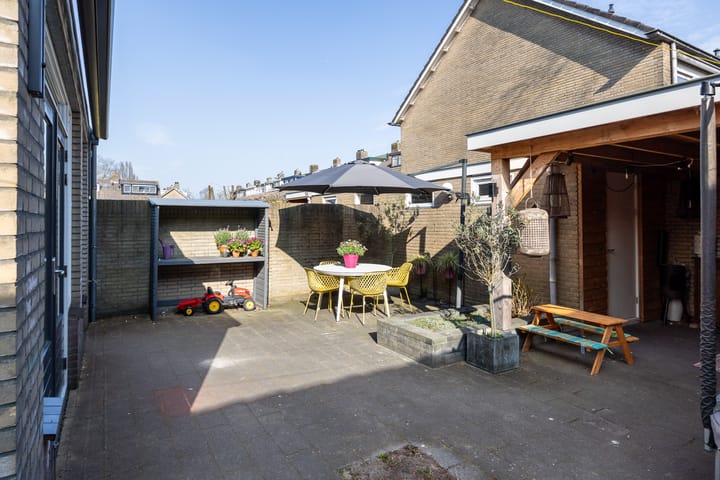 Foto 26 van Lindenlaan 2