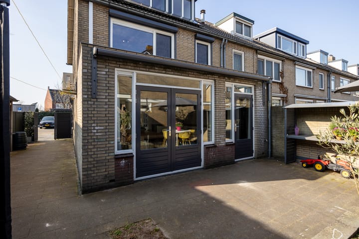 Foto 25 van Lindenlaan 2