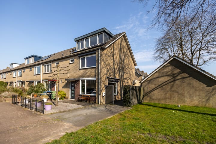 Foto 32 van Lindenlaan 2