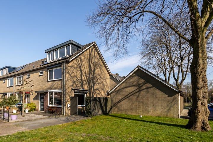 Foto 33 van Lindenlaan 2