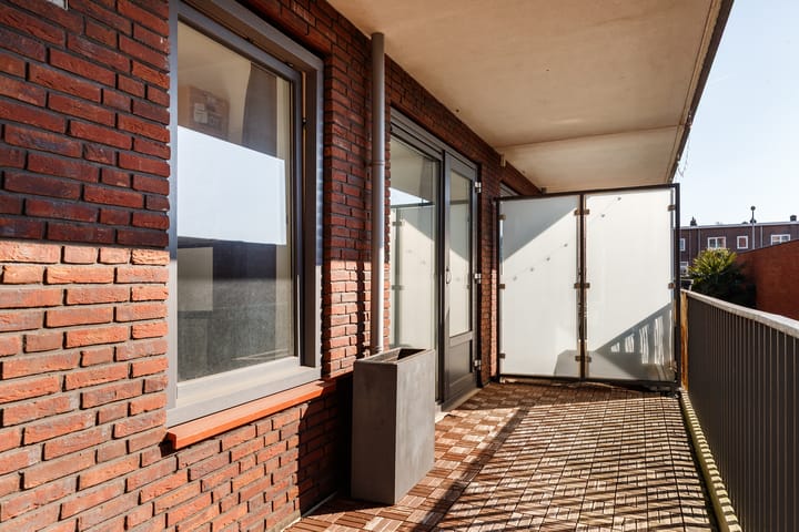 Foto 10 van Tanimbarkade 35