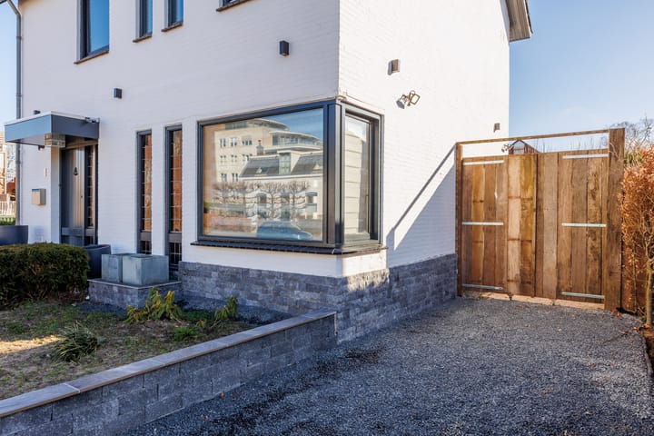 Foto 48 van Heijenseweg 8