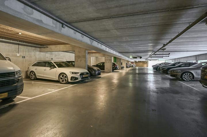 Photo 24 of Elckerlijcstraat 63