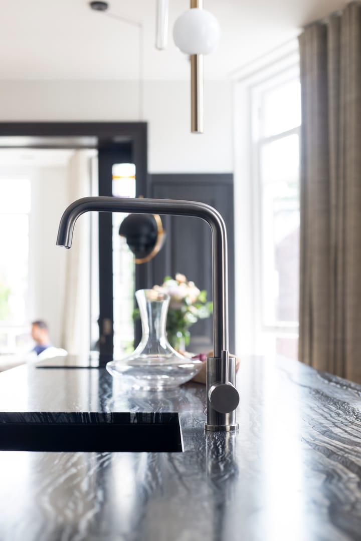 Foto 10 van Wolvenplein 10-BS